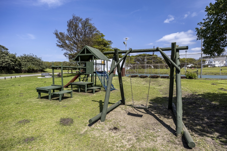 0 Bedroom Property for Sale in Cove Rock Eastern Cape